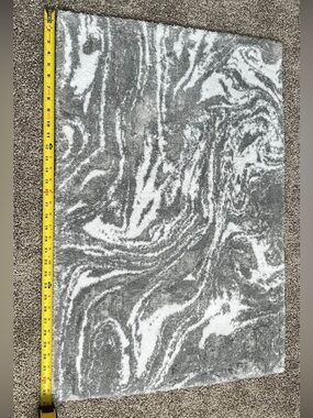 Gray & White Marble-Print Bathmat